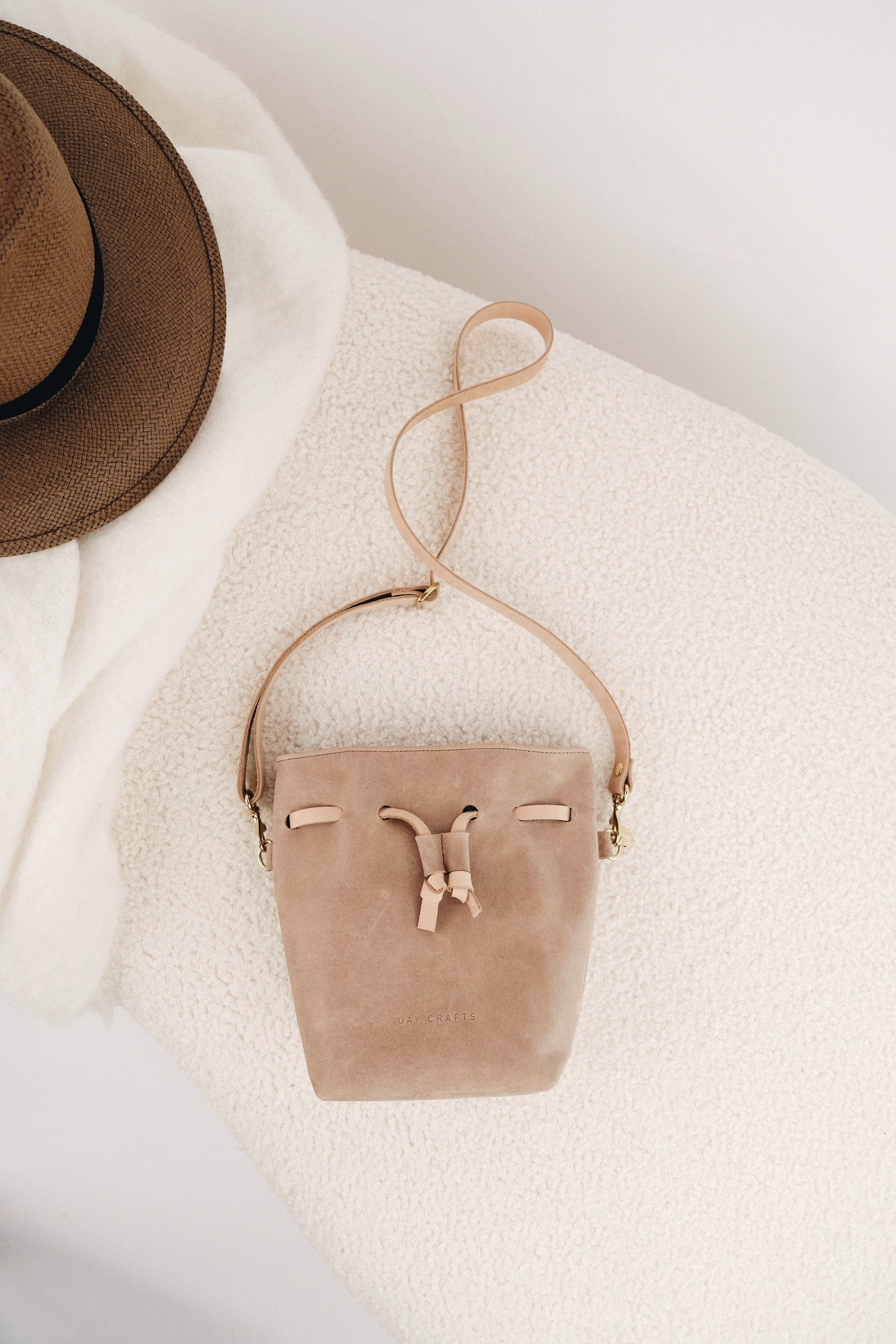 Bucket Bag Grau Leder