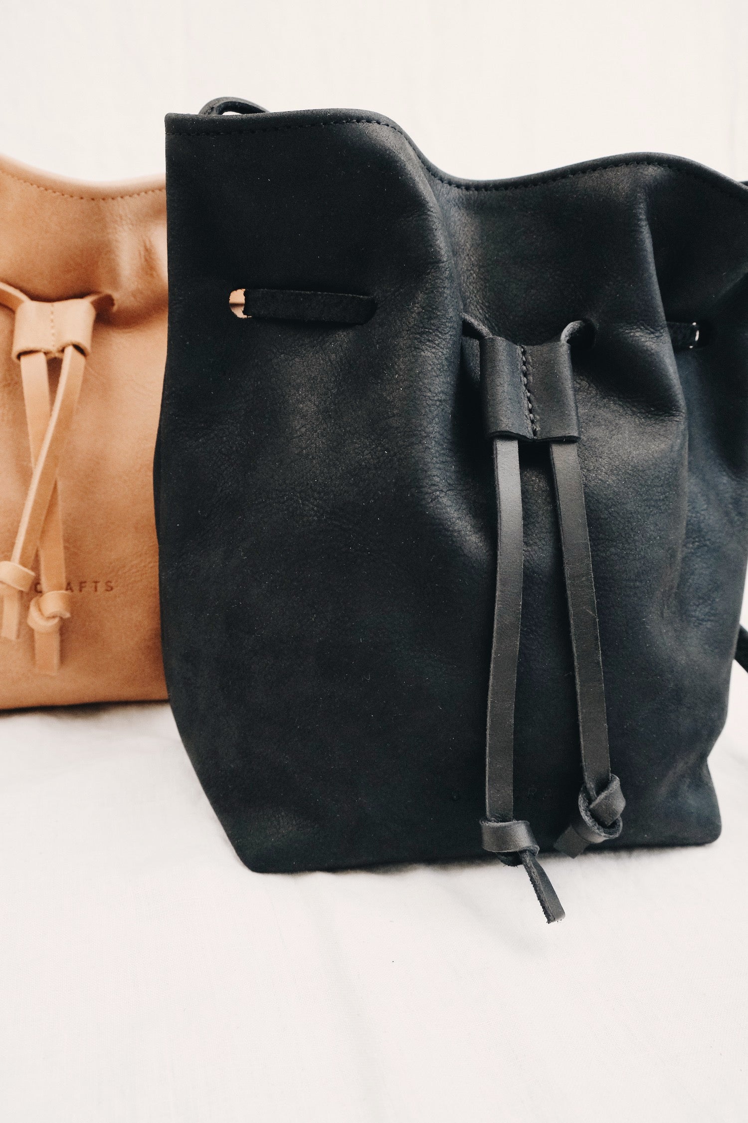 Sustainable leather bucket bag ULAH - brown