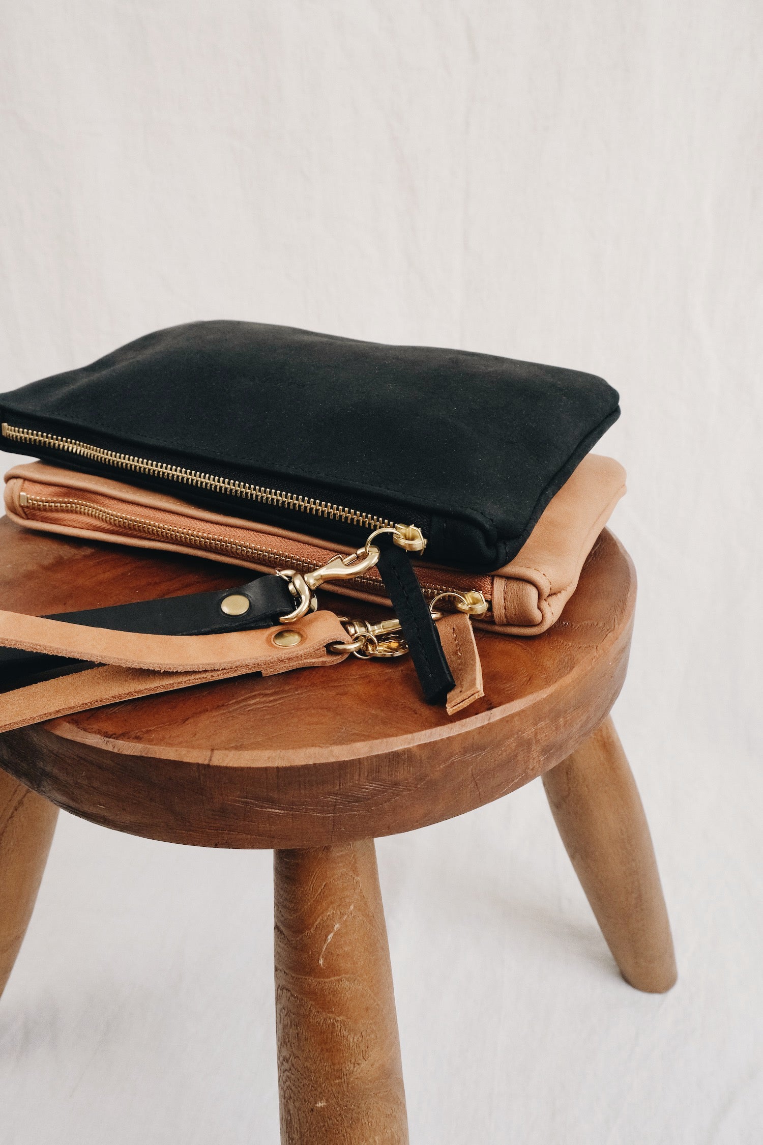 Bioleder Clutch FIOH - schwarz