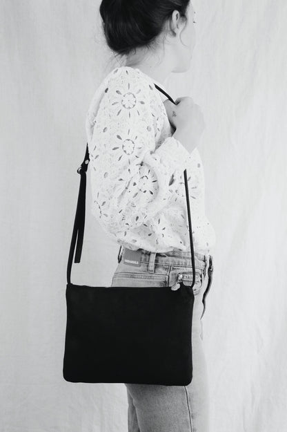 Bioleder Crossbody Bag AVA - schwarz