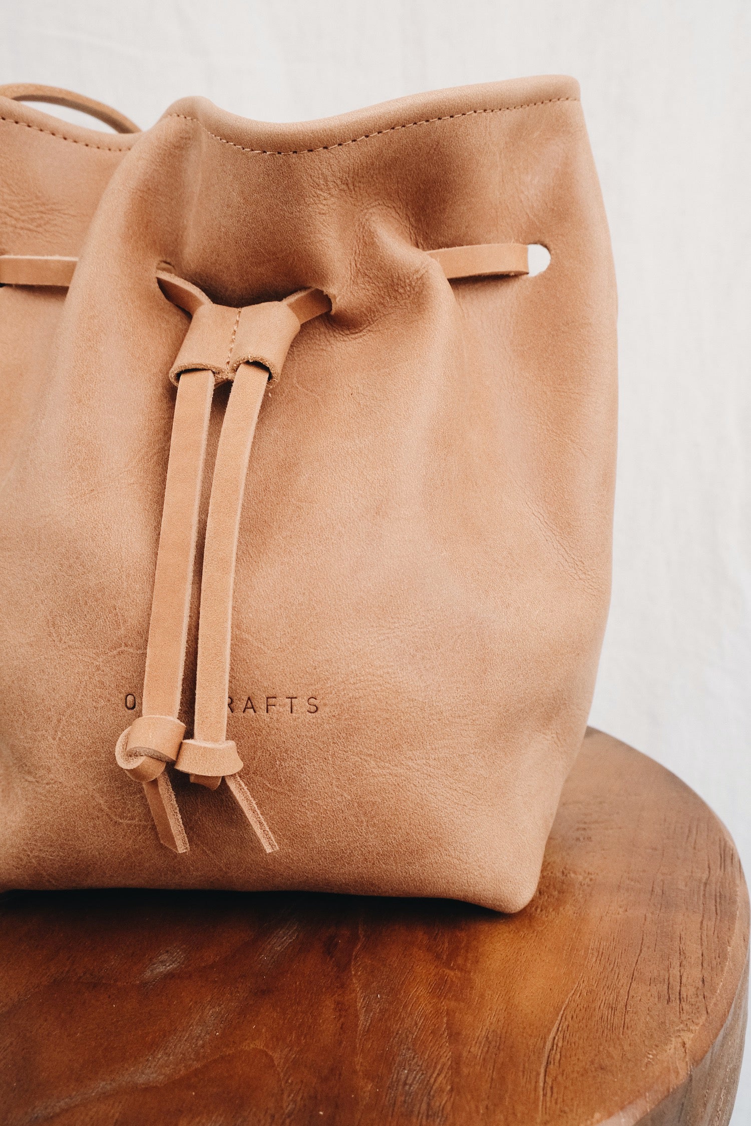 Sustainable leather bucket bag ULAH - brown